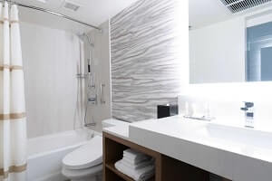 【バスルーム】清潔感溢れるバスルーム。お部屋によって仕様は異なります